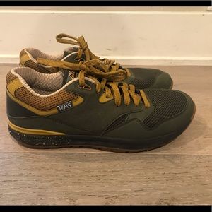 Lems Women’s Trailhead Hiking Shoes Size 9